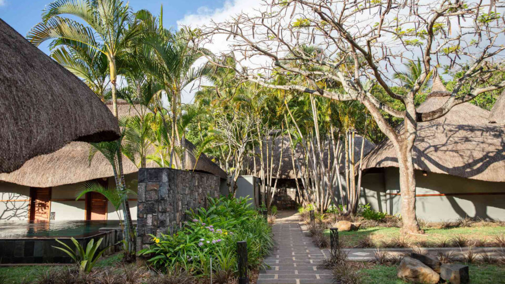 ongolf-golfmatkat-mauritius-exterior-view-of-the-spa-at-heritage-awali