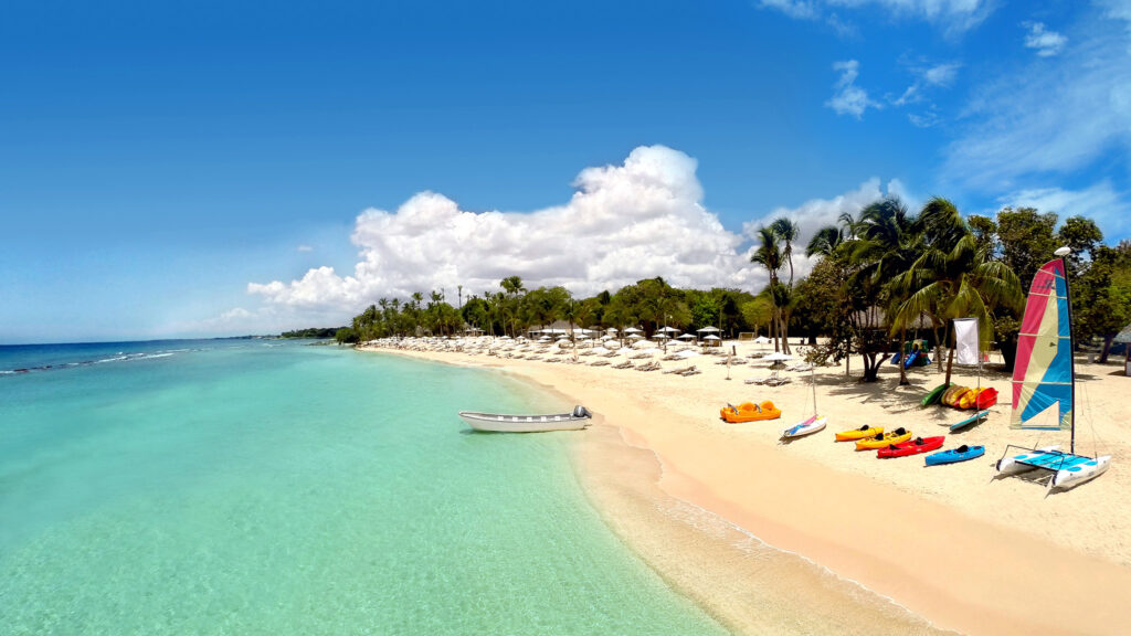 ongolf-golfmatkat-dominikaaninen-Minitas Beach