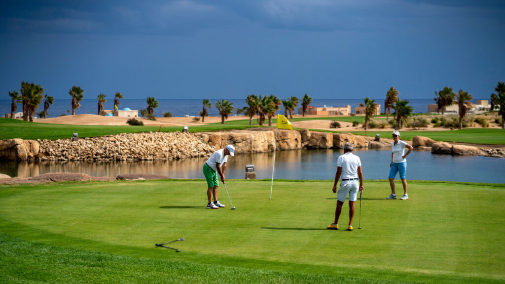 ongolf-golfmatkat-egypti-The-Cascades-Hotel-2